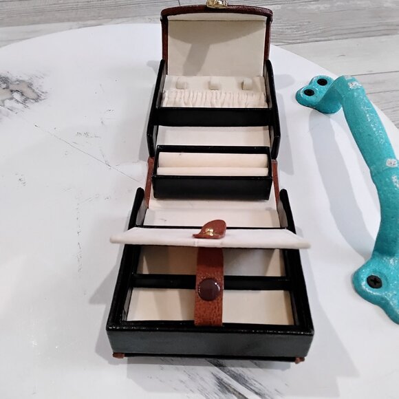 Jewelry travel box/case - Picture 5 of 6